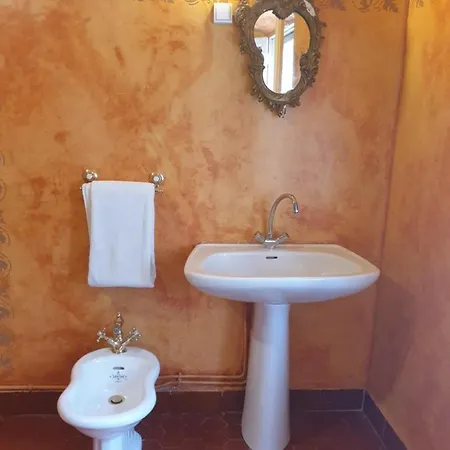 La Renarde Bed & Breakfast *